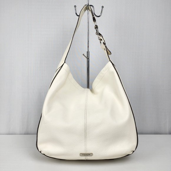 Coach Handbags - Coach White Leather Purse Shoulder Bag